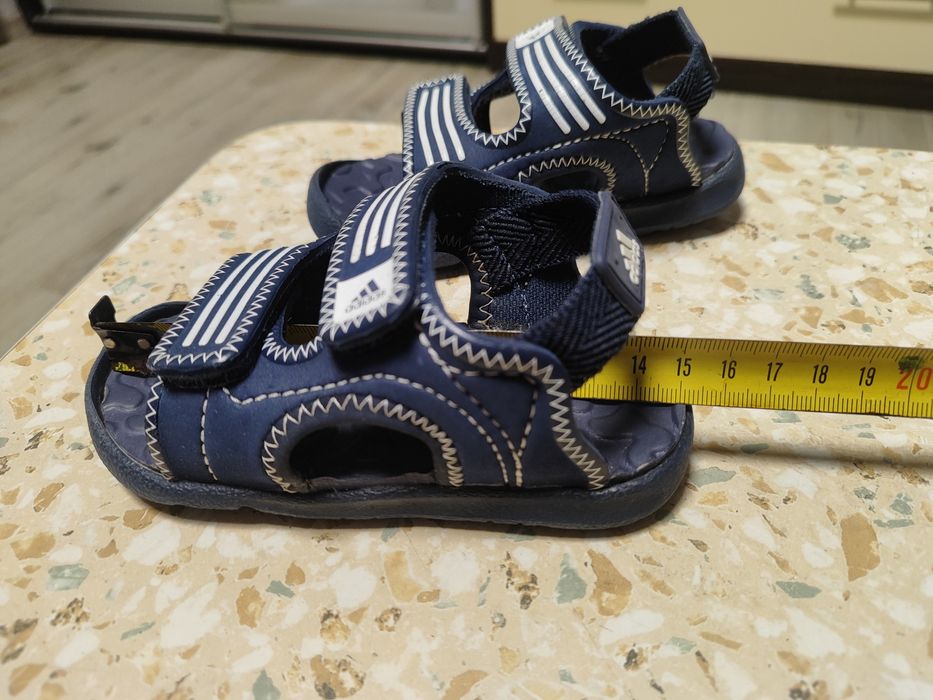 Босоніжки Adidas р-23