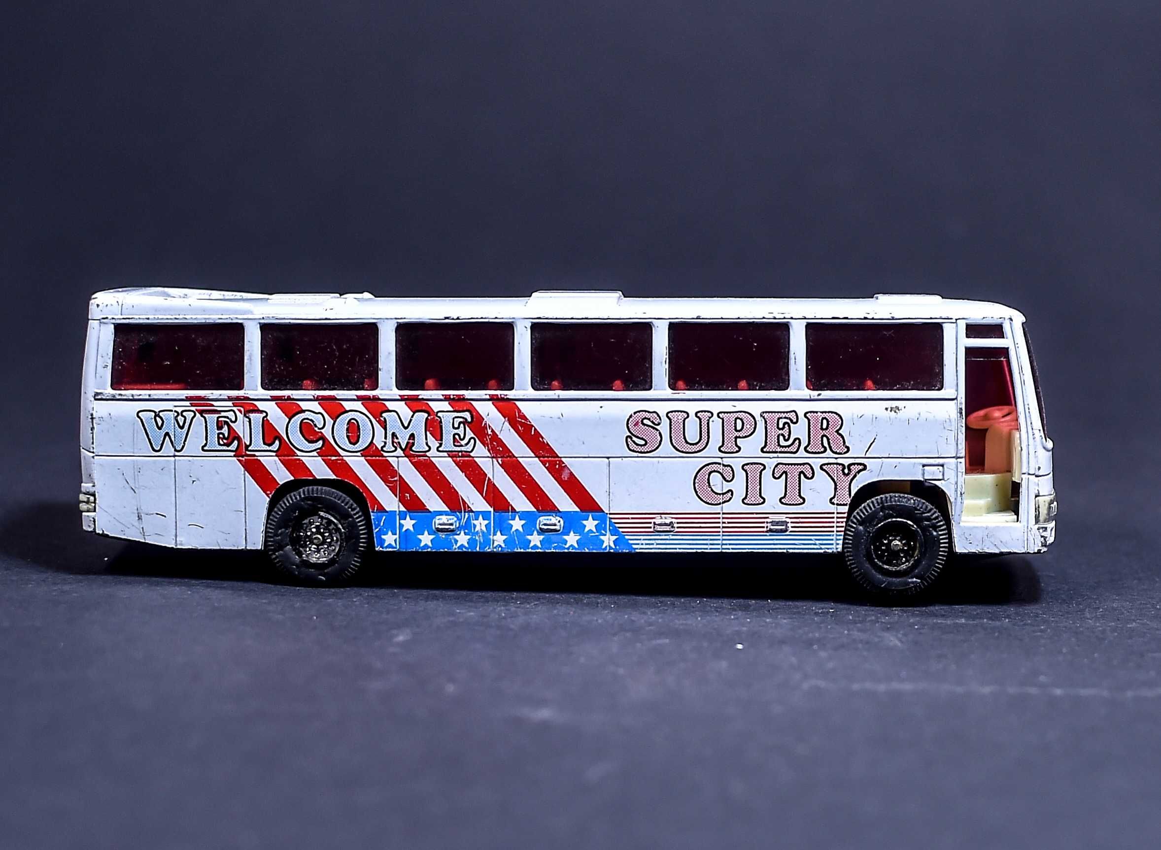 Samochodzik # Bus - Welcome Super City - 18,5 cm