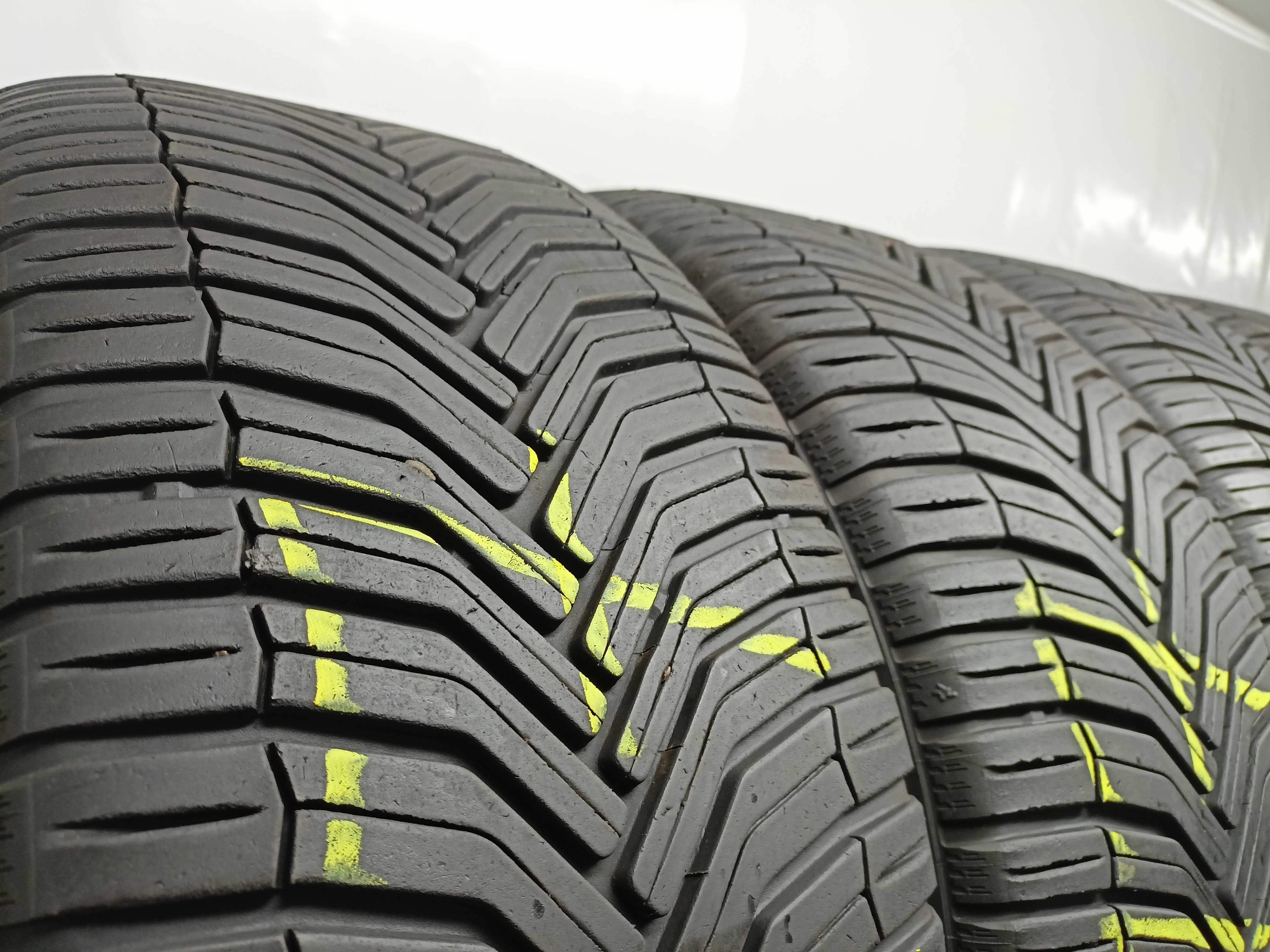 Michelin CrossClimate 225/45/17 2020rok 94W 2*6,8mm 2*6,2mm (217)