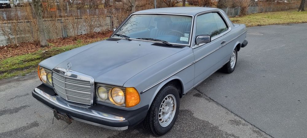 Mercedes W 123 coupe,300CD