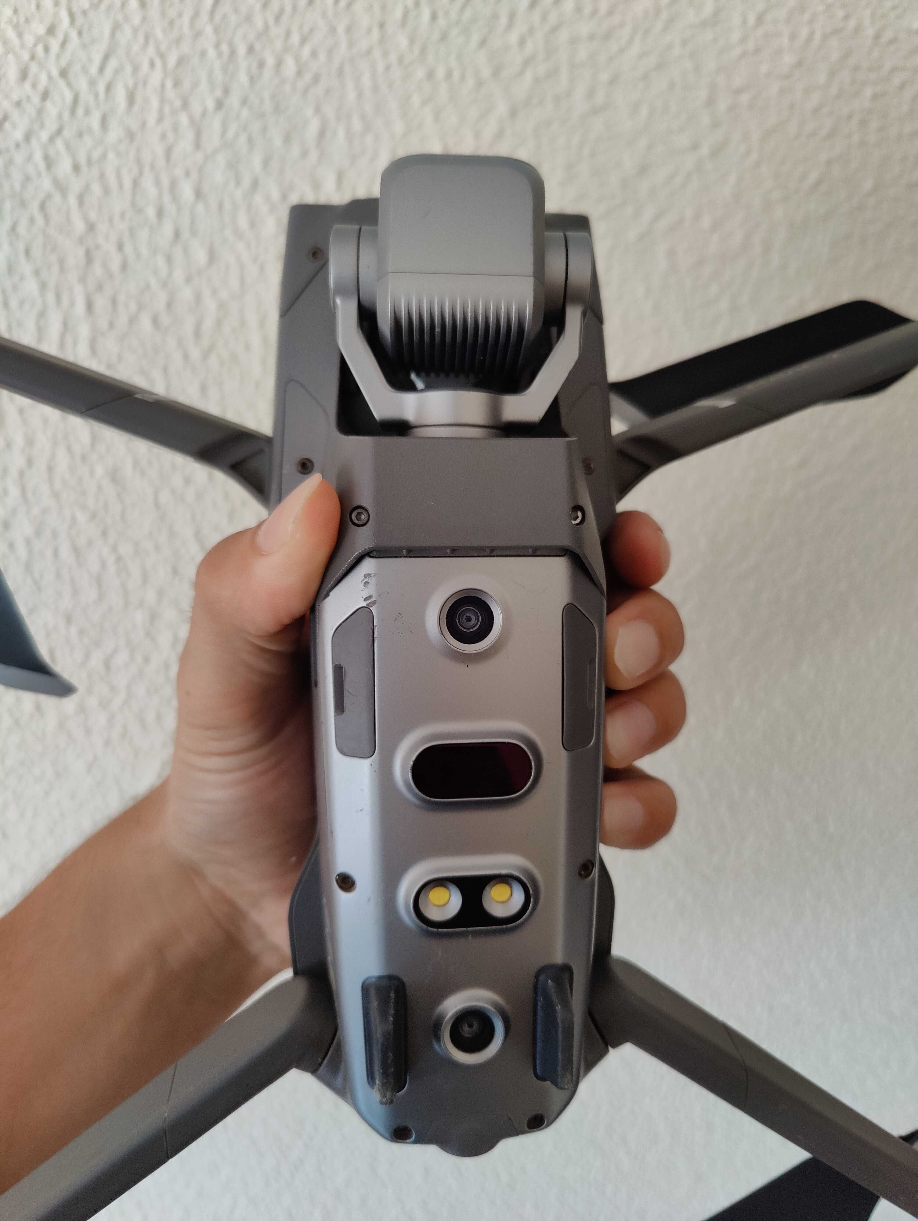 DJI Mavic 2 Pro (c/ 3 baterias)