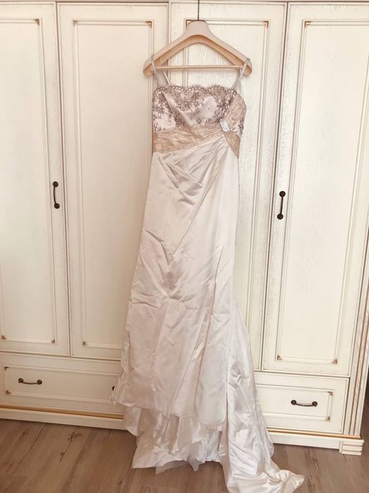 Весільна сукня нова