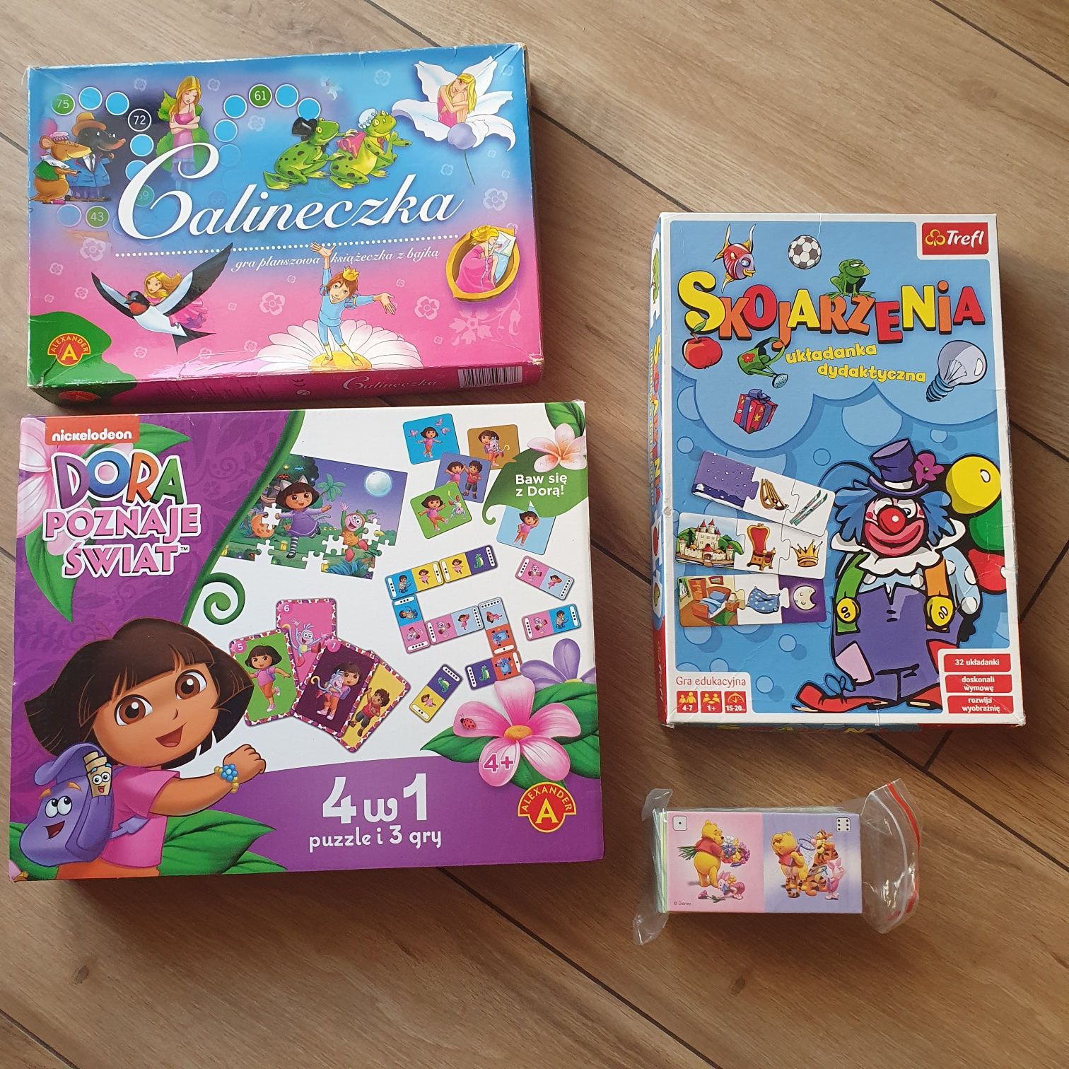 Gry i puzzle Dora , domino edukacyjne