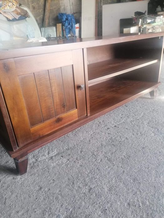 Zestaw mebli, stół stolik, szafka rtv. Ciemny braz