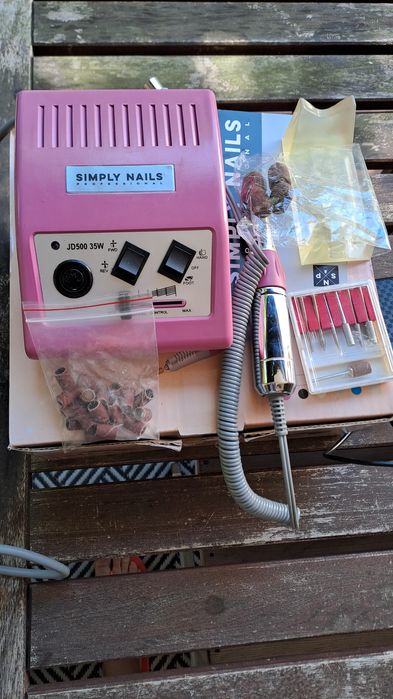 Frezarka urządzenie do stylizacji paznokci