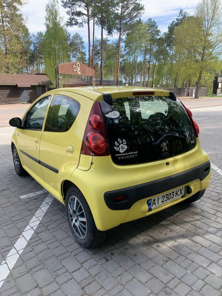 Автомобиль Peugeot 107