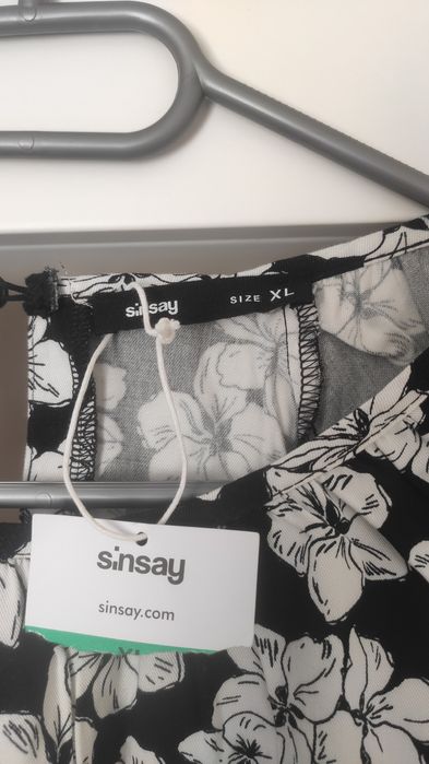 Bluzka nowa Sinsay z metką