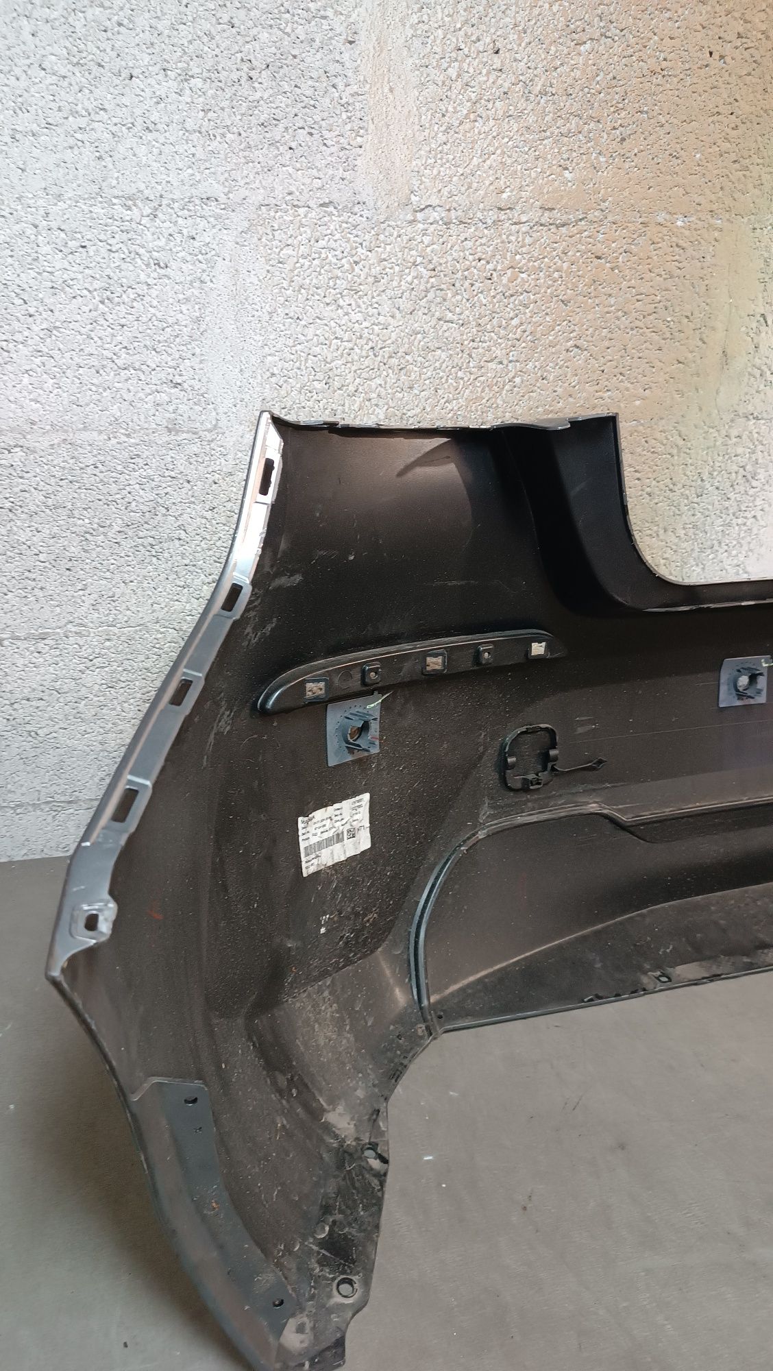Vendo parachoque de trás BMW 1 séries F40 ano 2018/23