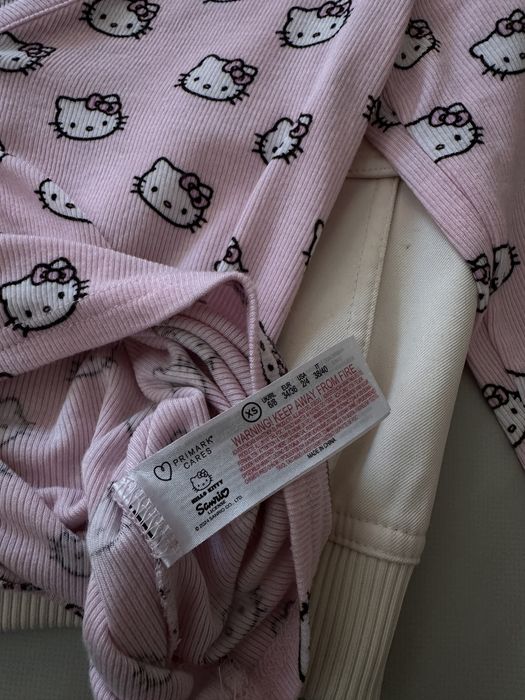 Милая пижама Hello Kitty размер S-M