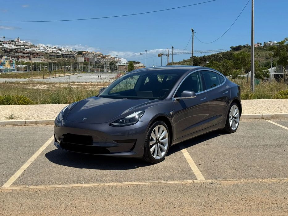 Tesla Model 3 Standard Range Plus RWD