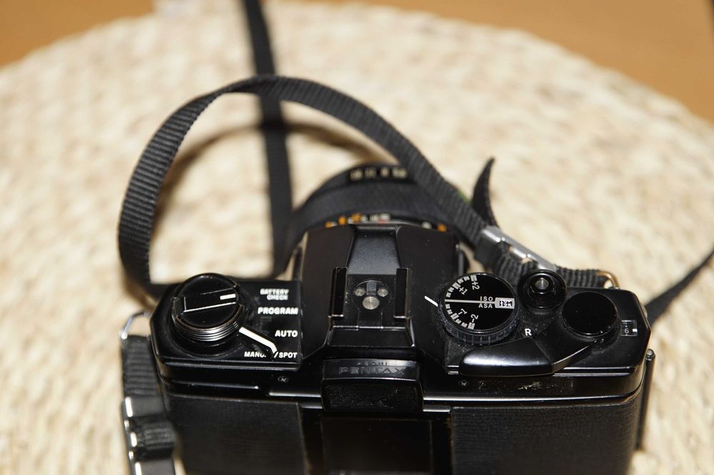 Aparat Olympus OM-2 SPOT/PROGRAM