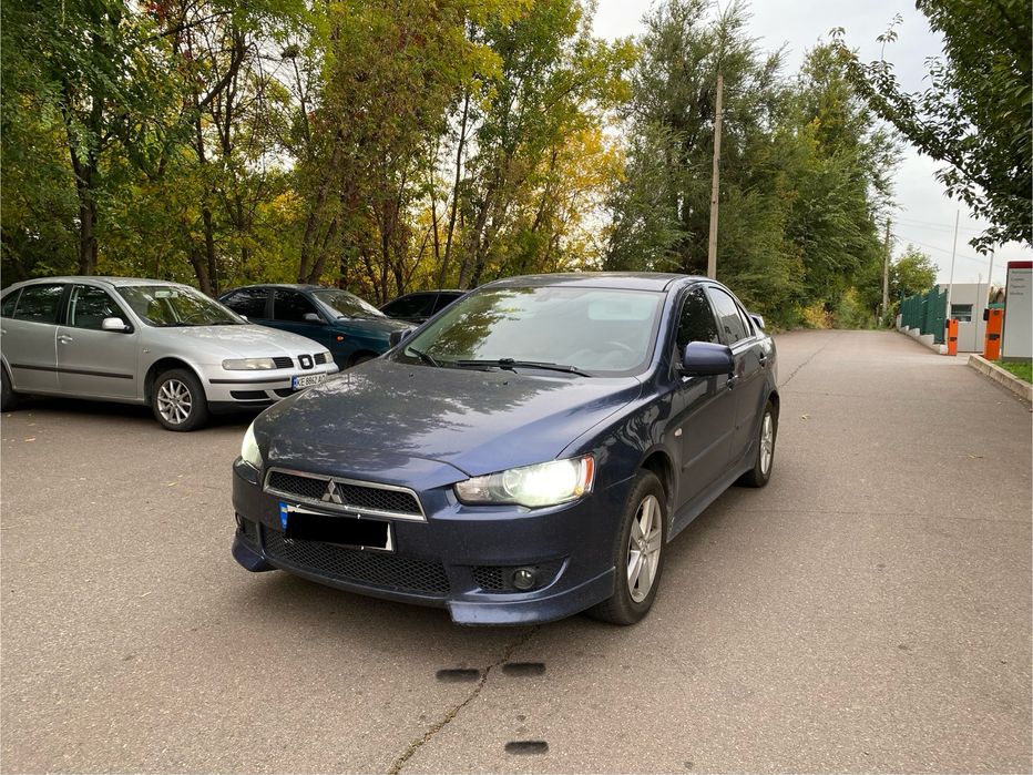 Mitsubishi Lancer 10 x , газ, автомат коробка!