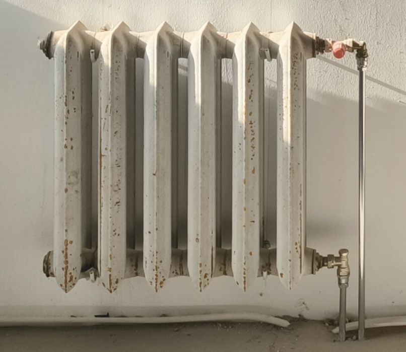 Чавунні радіатори, чугунные радиаторы, батареи,батареї