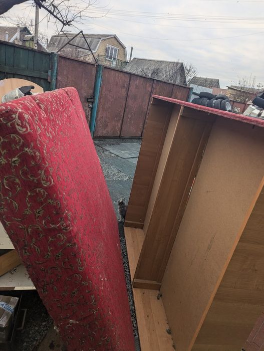 Срочно недорого двухспальная кровать киев даром Кровать диван большой