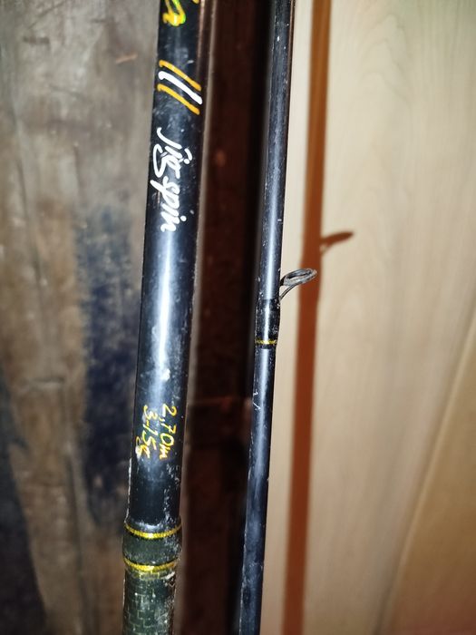 Wędka spinningowa z kołowrotkiem