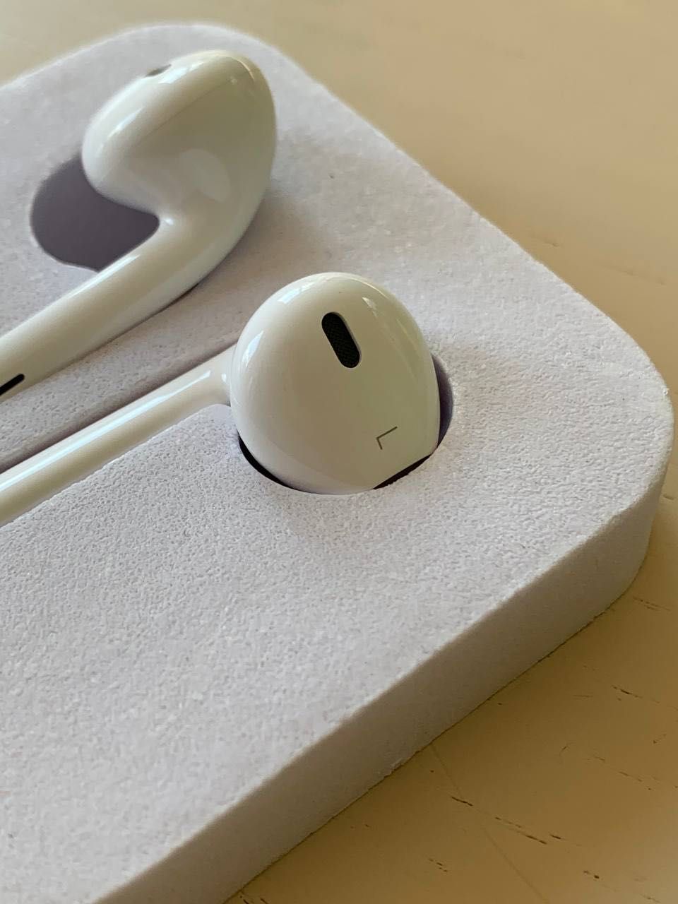 Наушники  Apple EarPods 3.5 mm без микрофона / Оригинал