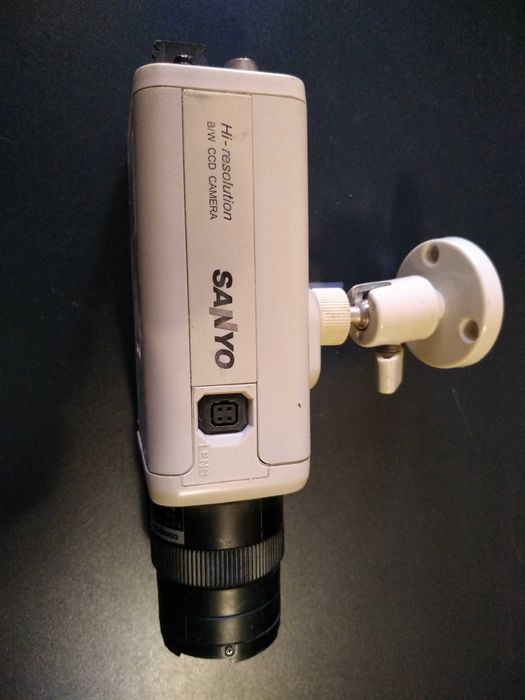 Камера видеонаблюдения SANYO VCB-3385P