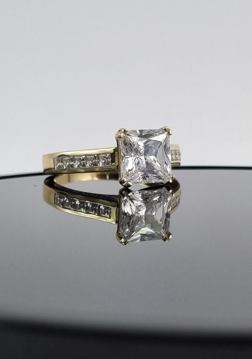 Obłędna złoty nowy damski pierścionek z dużym białym oczkiem 14k 585