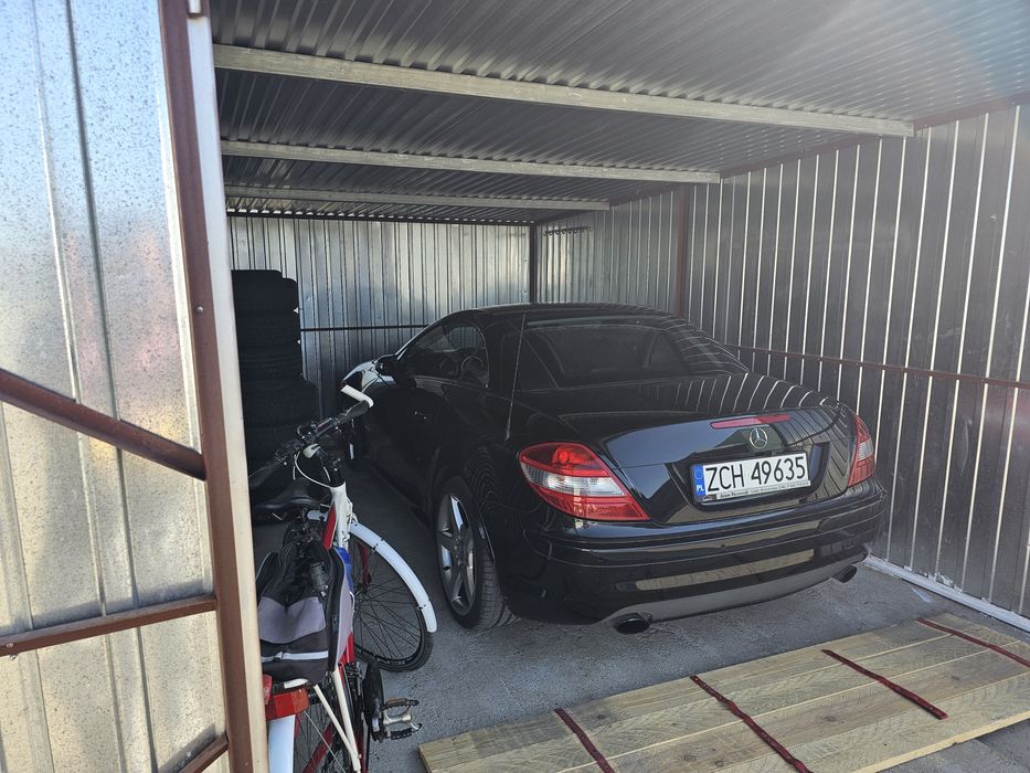 Samochod osobowy mercedes slk amg