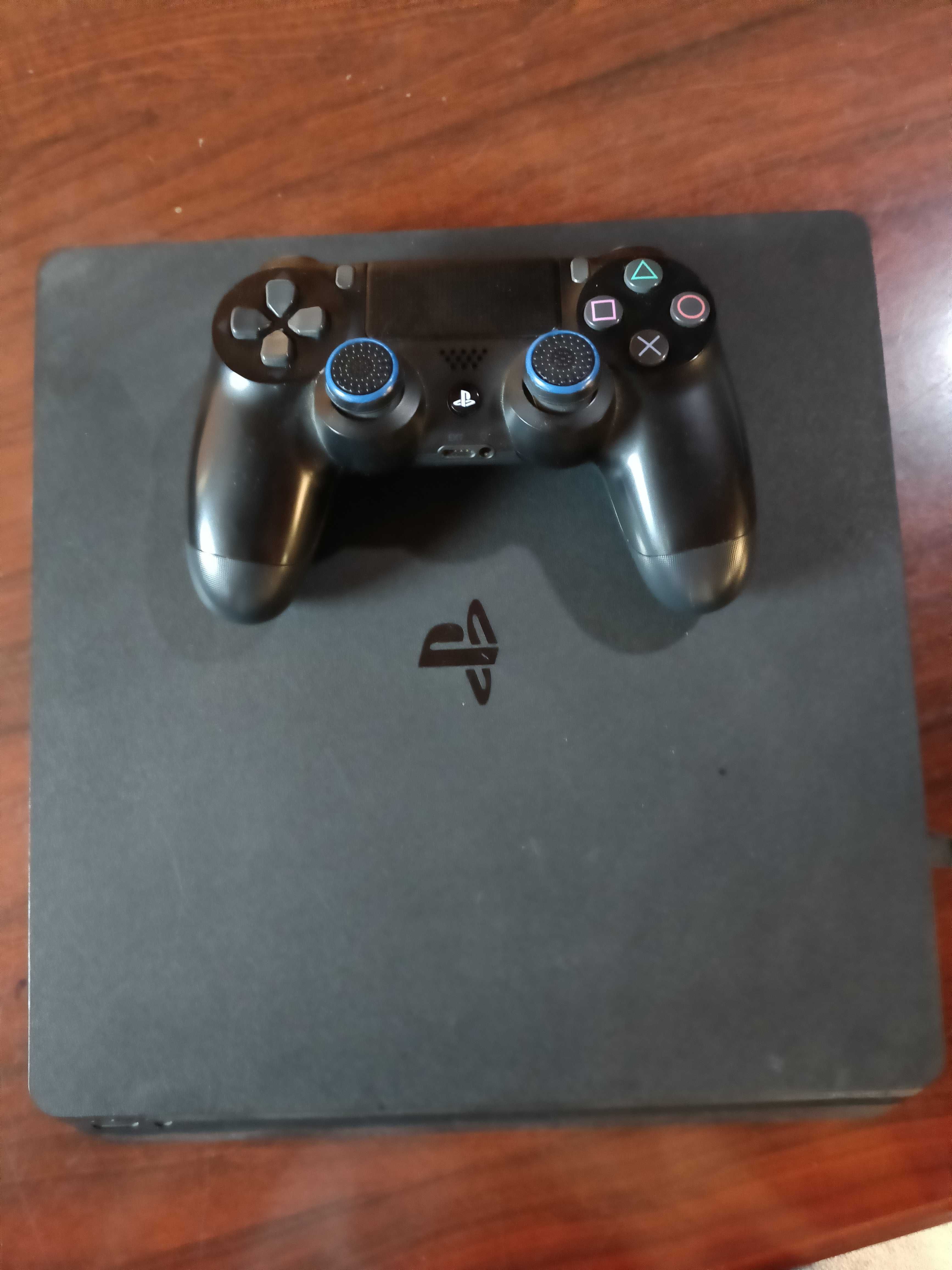 PS4 SLIM 500 GB + comando + jogo + suporte deitado