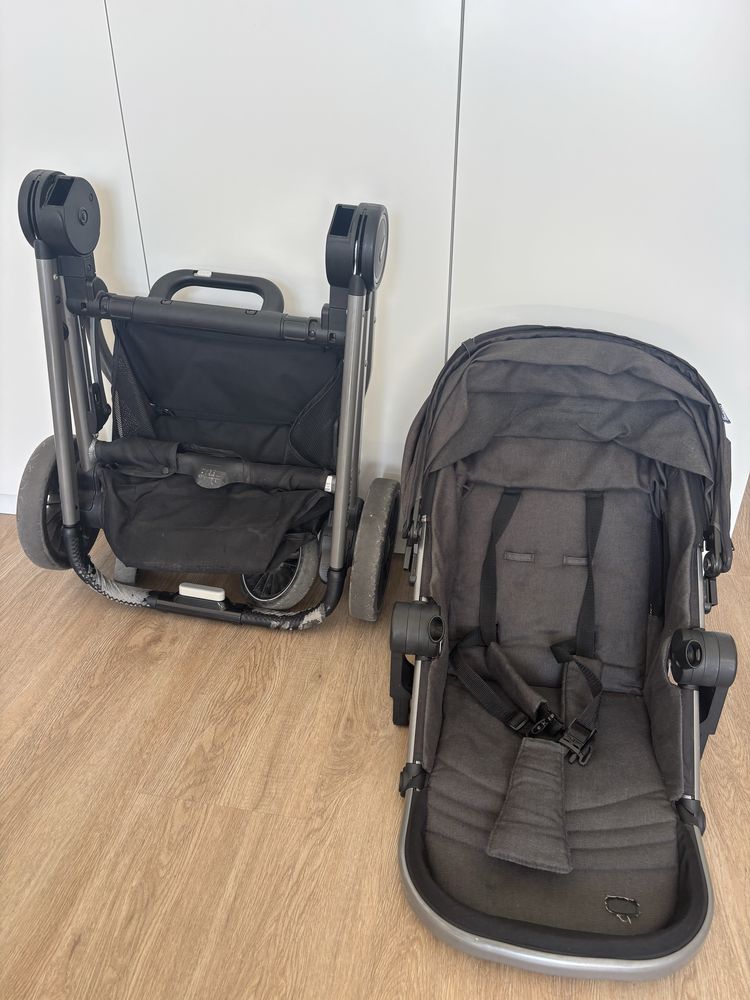 Vende-se carrinho de bebê