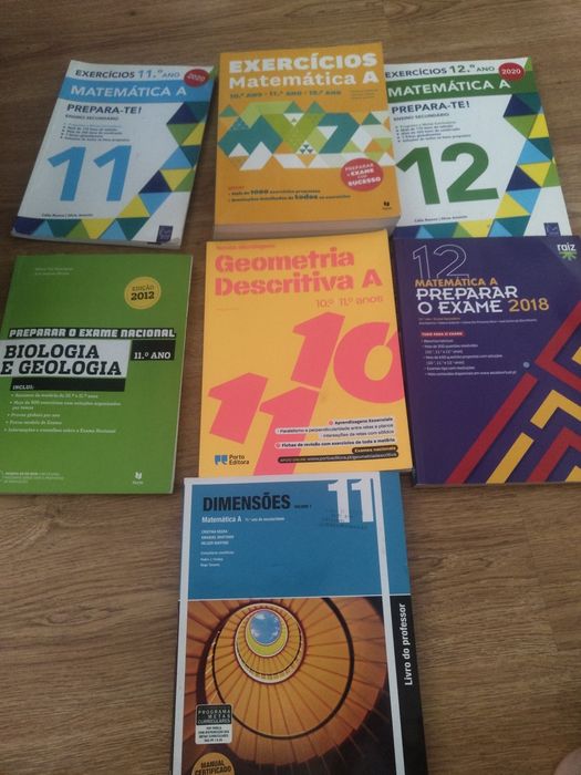 Livros de preparação de exames e de exercícios diversos
