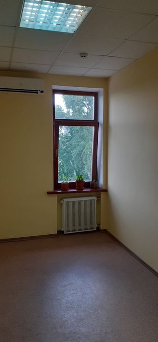 Здам офіс в центрі  вул. Полуботко