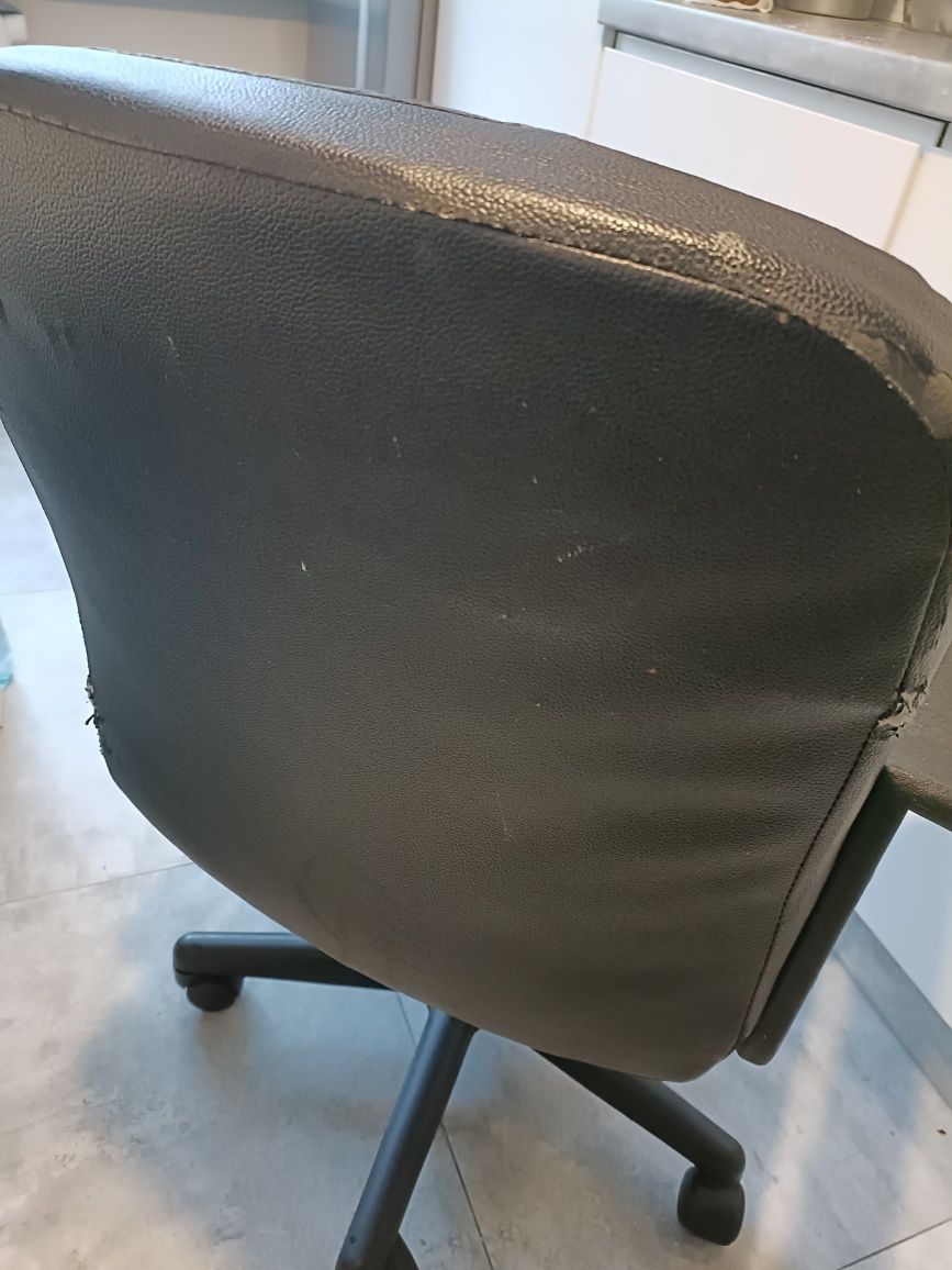 Krzesło obracane do renowacji