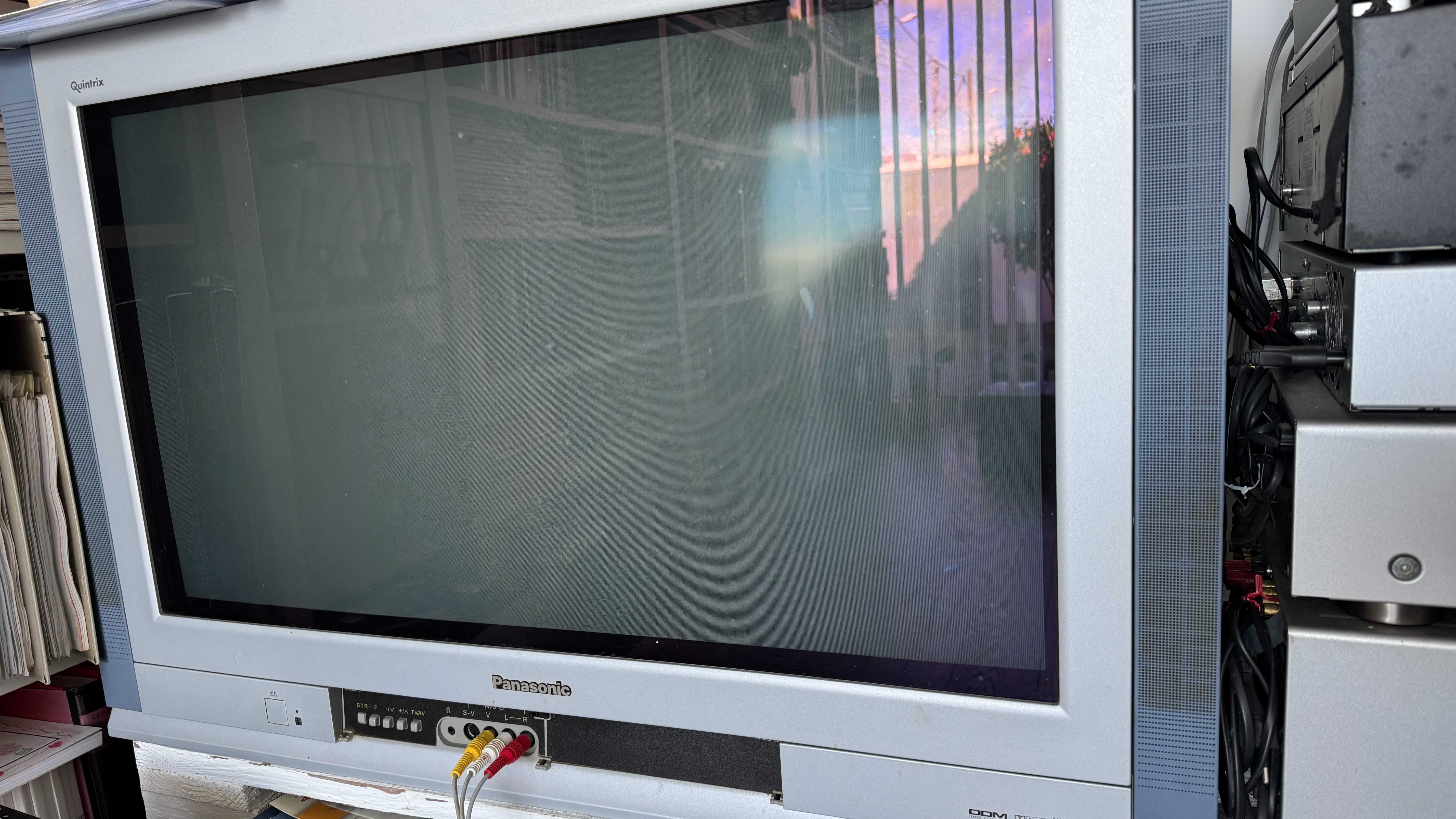 TV Panasonic 32" CRT