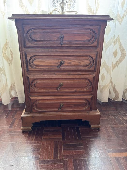 Conjunto 2 mesas de cabeceira