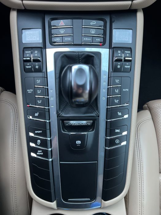 Porsche Macan 2.0Turbo 7PDK 4*4 рестайлінг