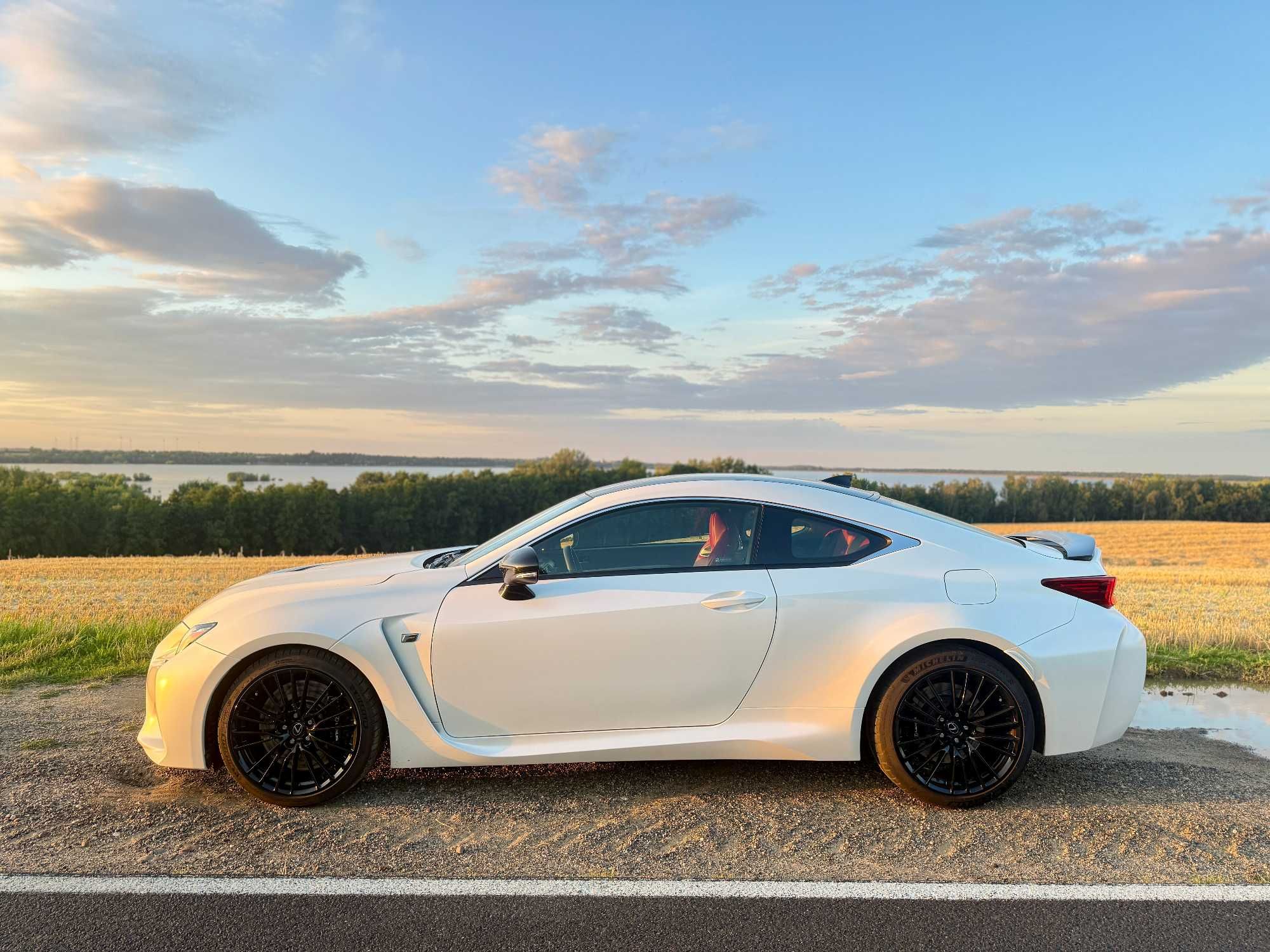 Lexus RCF Prestige TVD