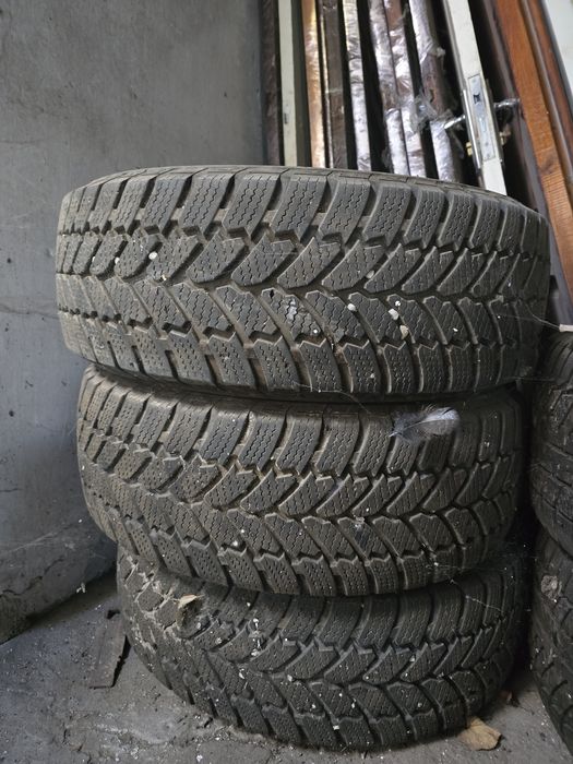 Starmaxx Prowin ST960 235/65

R16C 121/119R