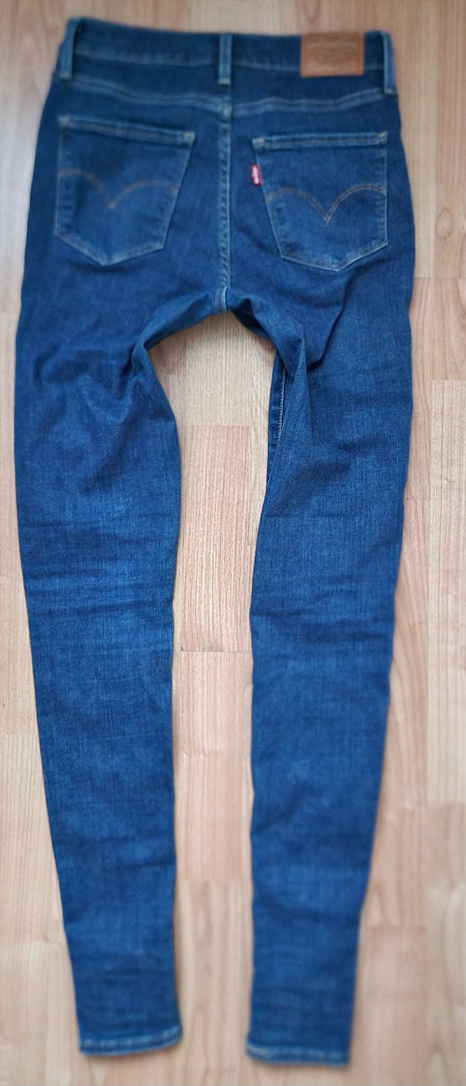 Spodnie damskie jeans super skinny Levis 720 W25L32