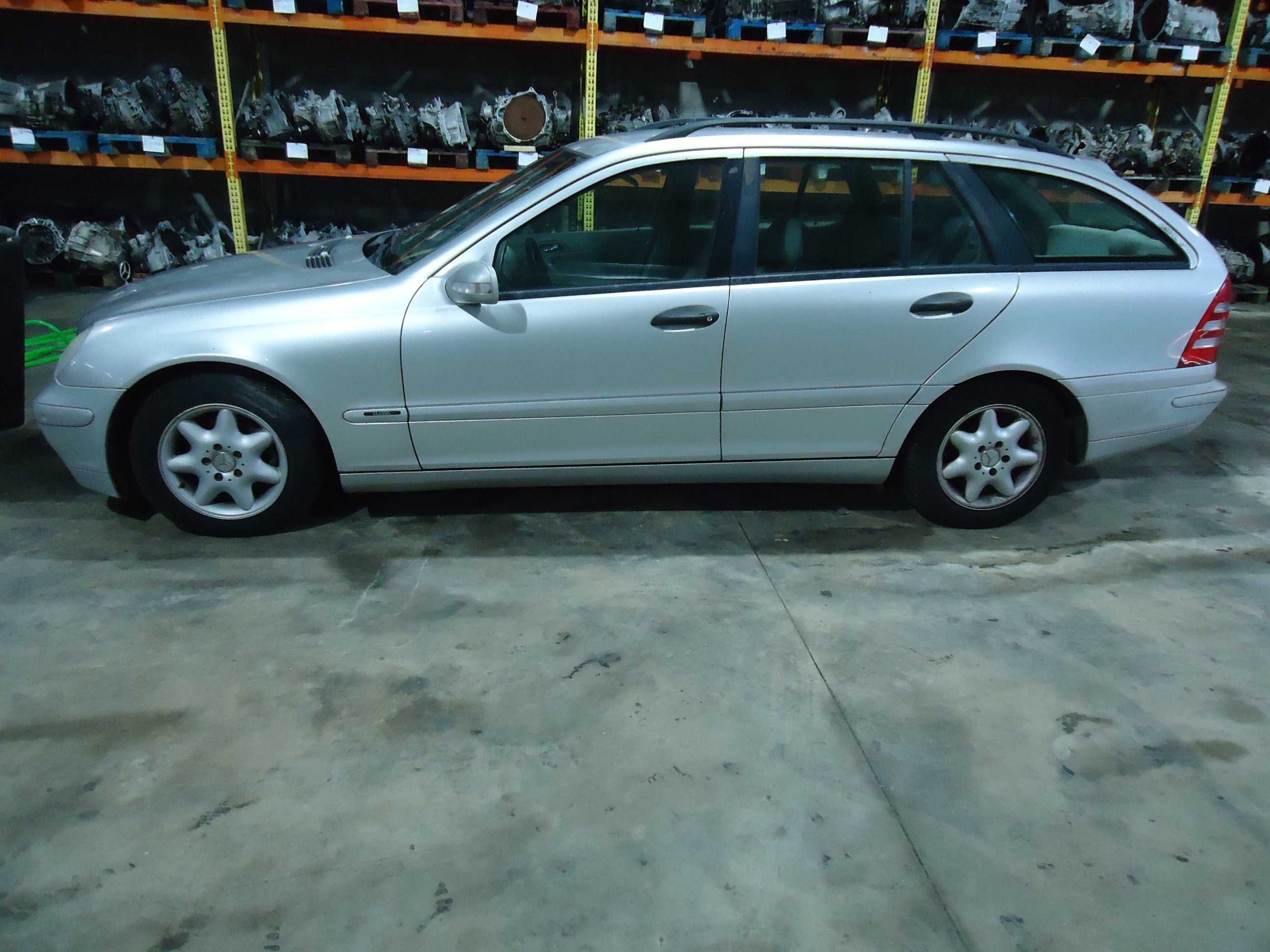 Mercedes C 200 Kompressor Sw de 2002 só ás peças