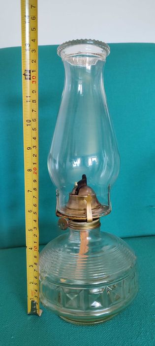 Klasyczna lampa naftowa