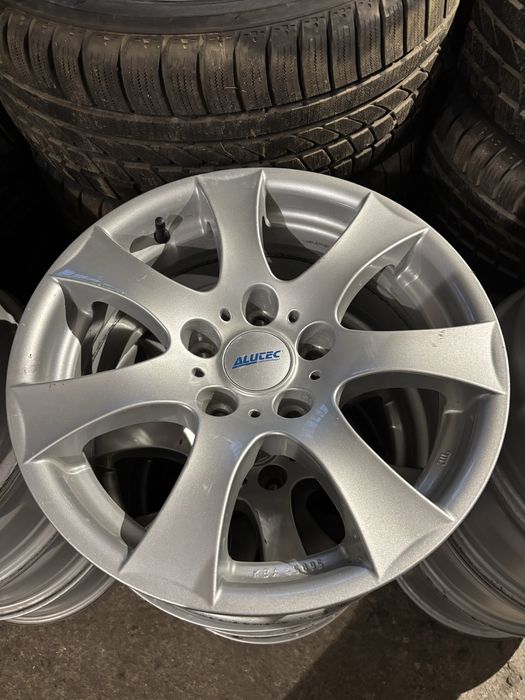 Alufelgi z oponami 225/55R16