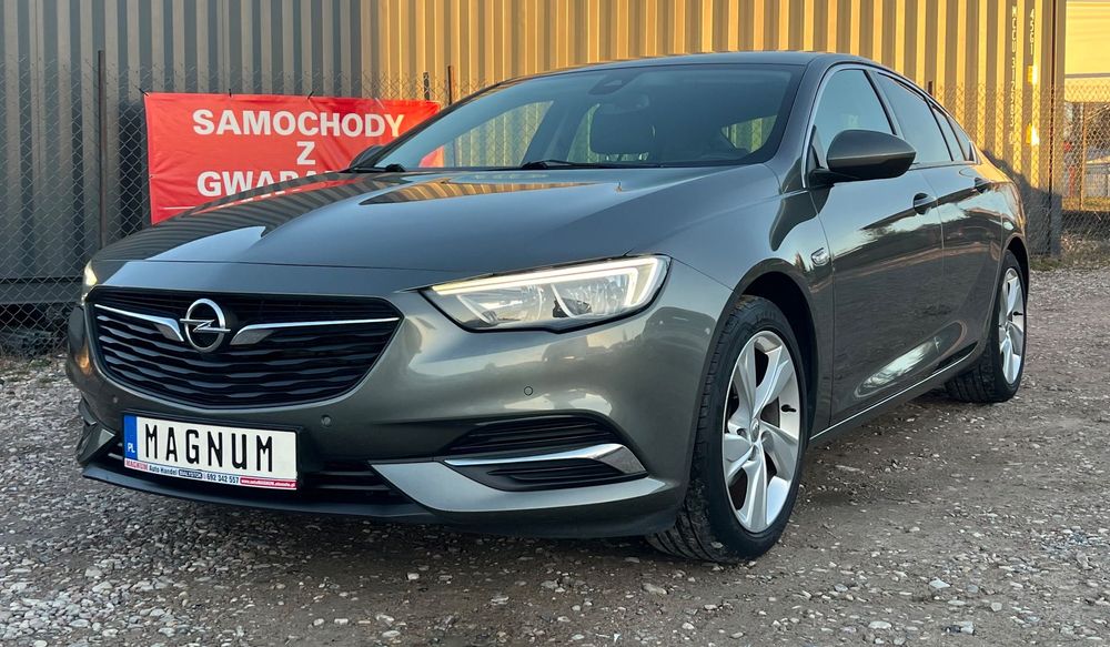 Opel Insignia 1.5 Turbo Benzyna 165 KM Keyless PDC Ledy Radar Nawigacja Nowe opony