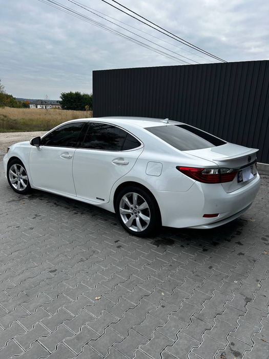 Lexus ES -300 гарний стан