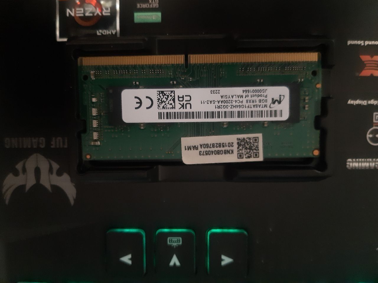 DDR4  8гиг 3200гг