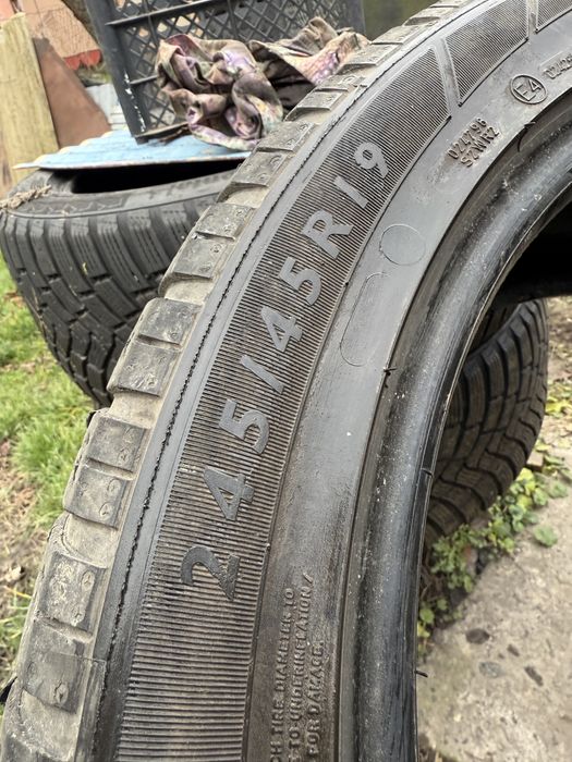 Продам пару 245 45 19 Dunlop SP Winter Sport 3D
