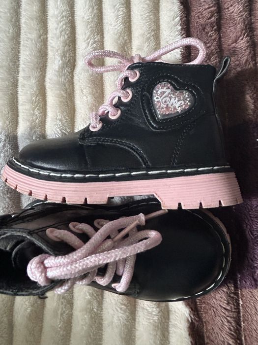 Осінні чобітки для дівчинки