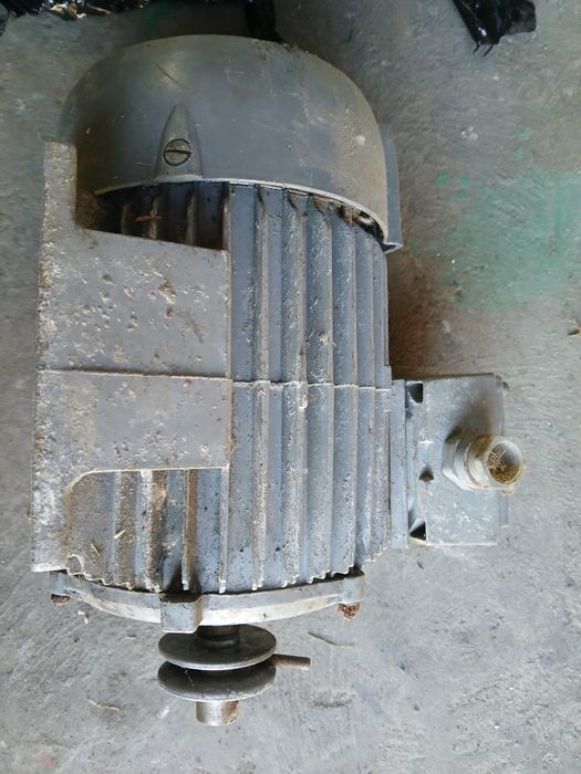 Sprzedam silnik elektryczny
