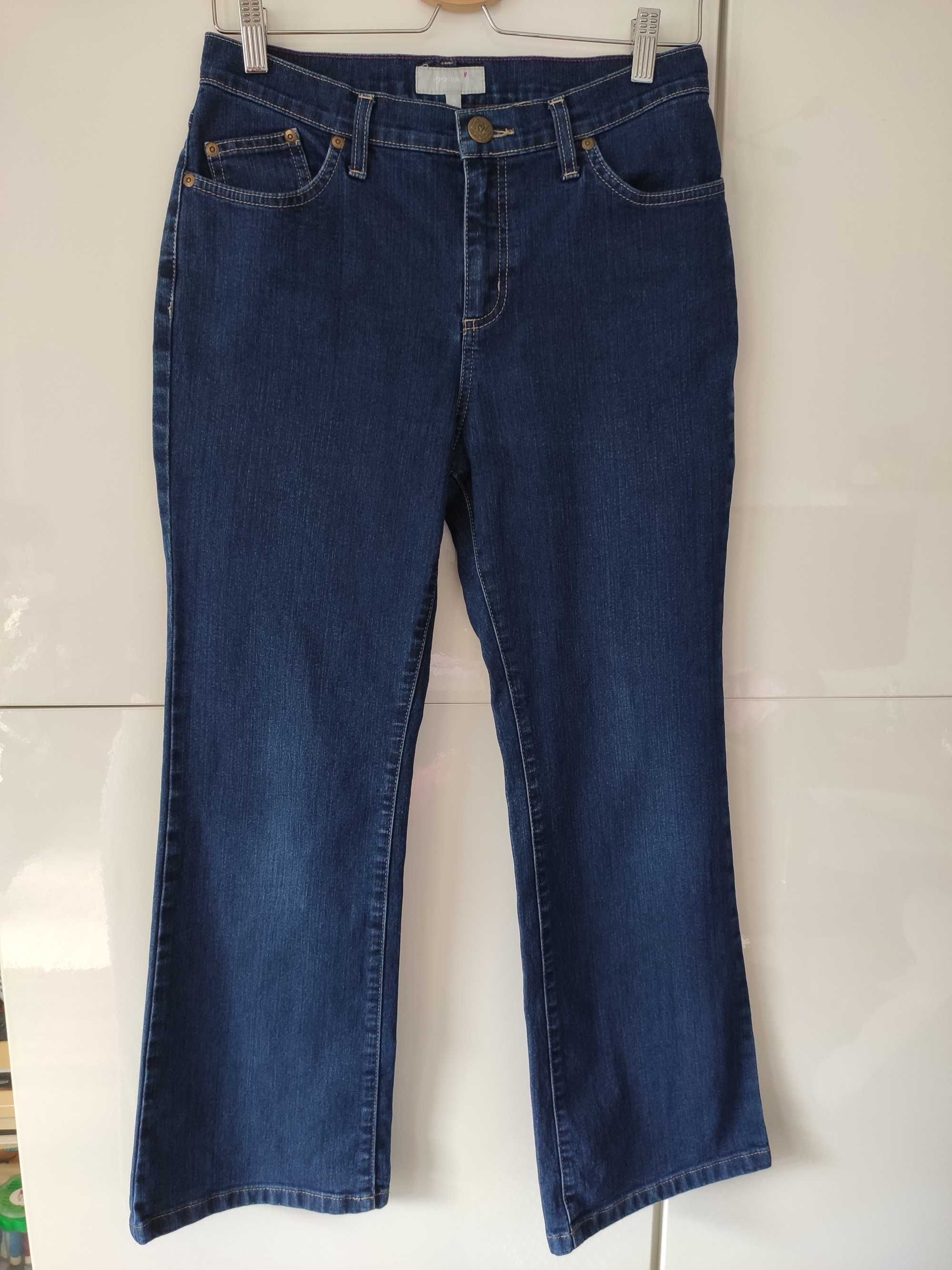Granatowe jeansy rozszerzane nogawki Marks & Spencer rozmiar 38