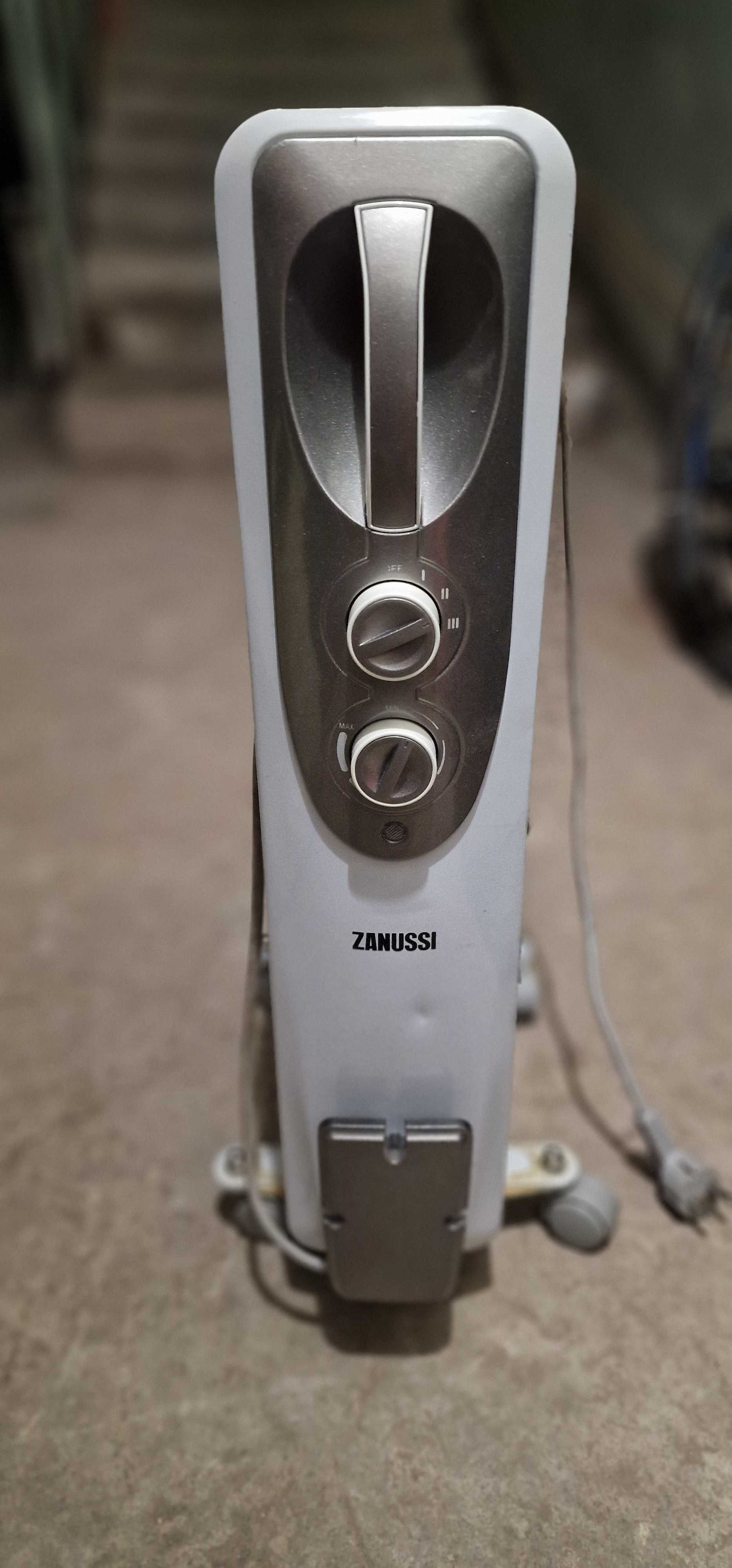 Обогреватель масляный Zanussi ZOH/ES-07WN