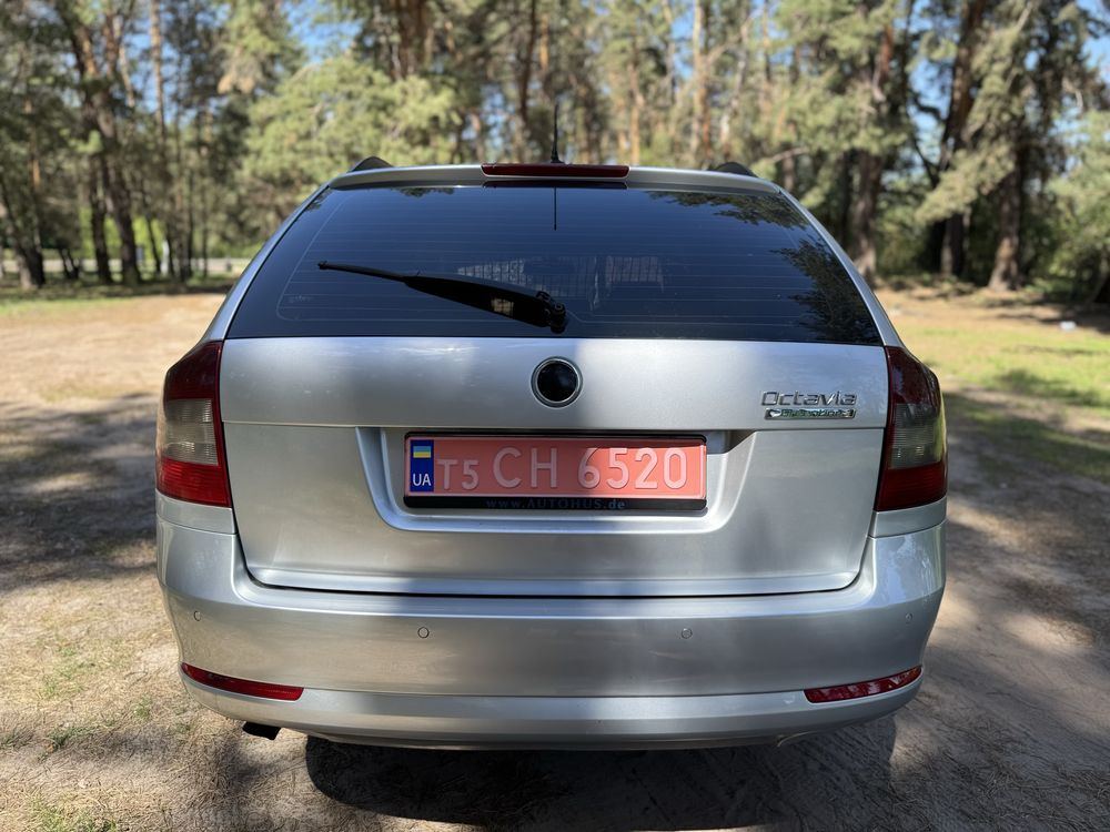 Продам автомобіль Skoda Octavia A5 (2010 рік, 1.6 дизель, рестайлінг)