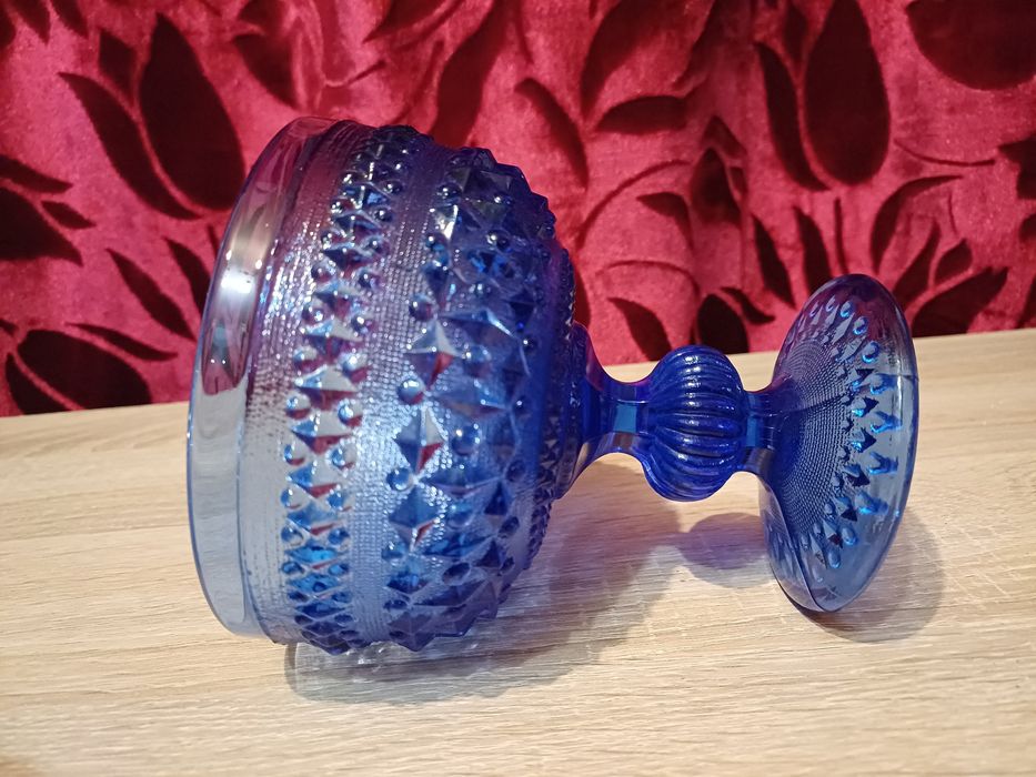 Cukiernica bąbonieraZąbkowice rąby I guziki kobalt