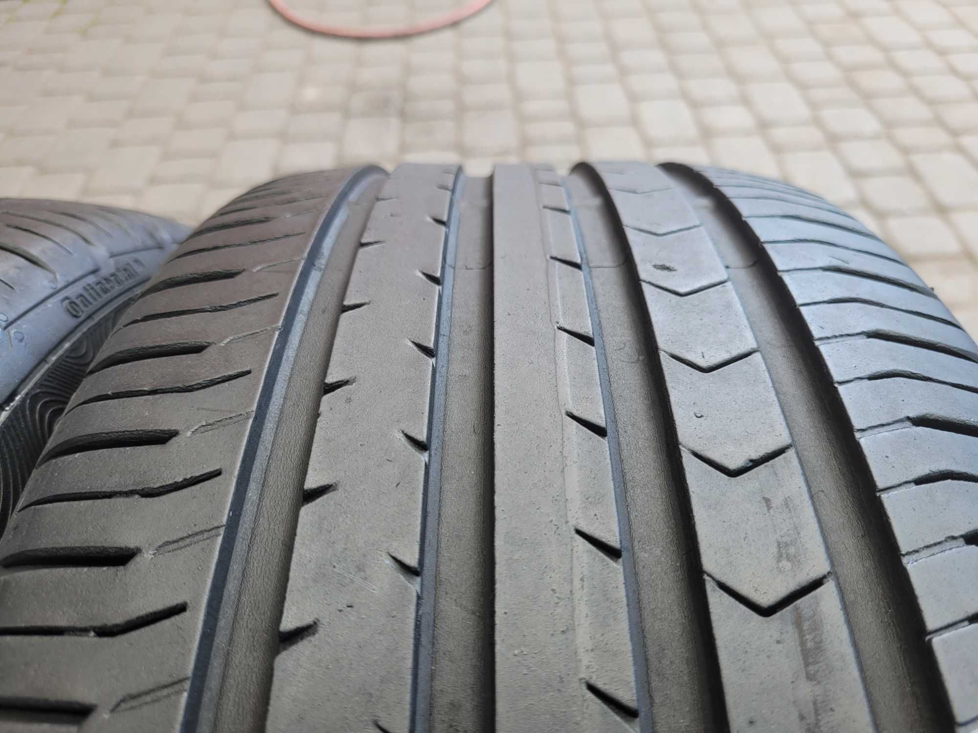 235 / 55 R 17    Continental