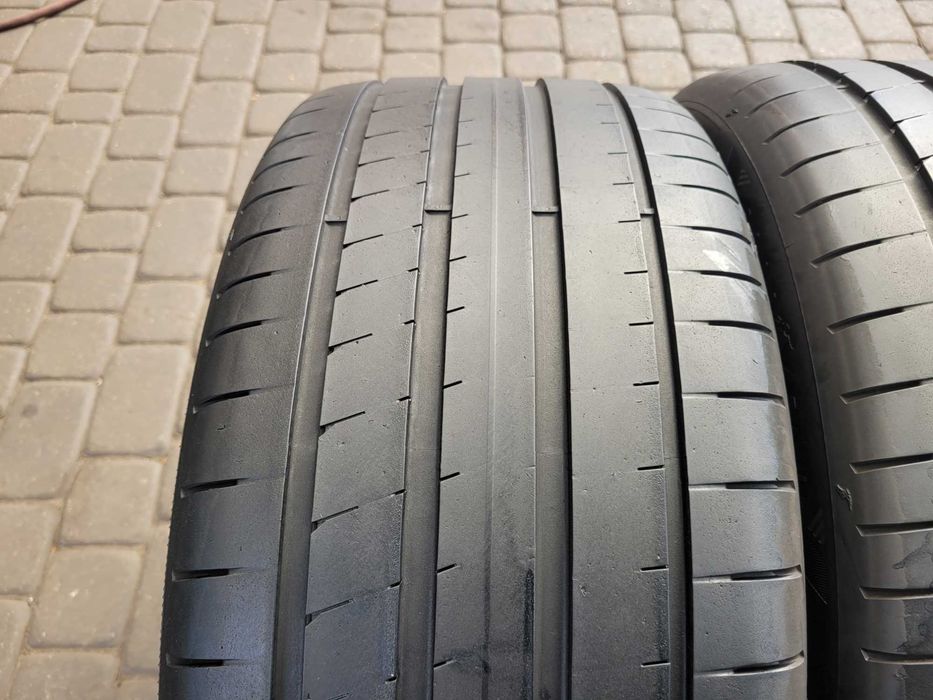 255 / 35  R  19   Goodyear