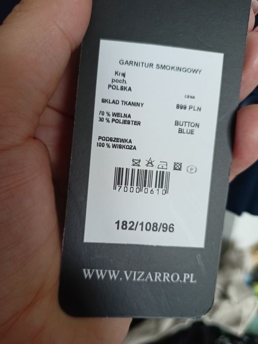 Nowy garnitur smokingowy polskiej marki Vizarro Nowy 70% wełna